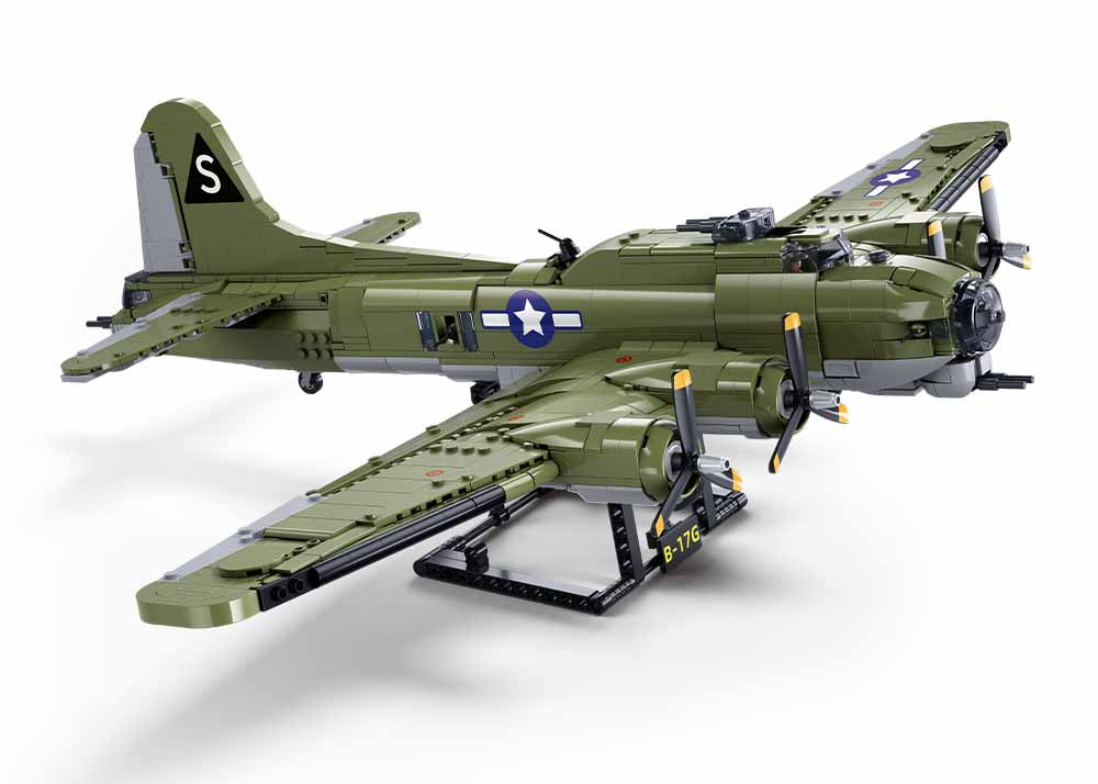 B-17 US Flying Fortress WW2 Bomber - B1367 Sluban