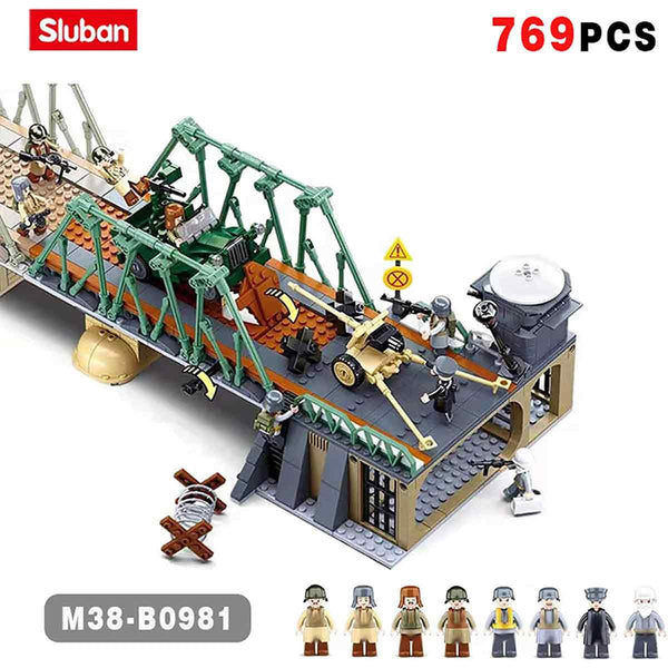 Winter Battle Bridge Scene - Battle Set 769 Pieces - M38-B0981