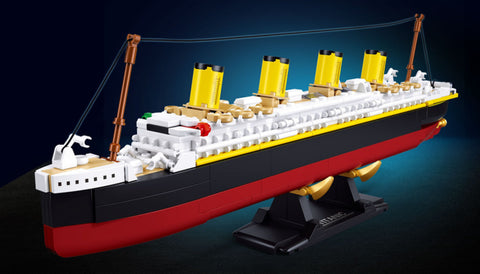 Medium Scale Titanic Model Set - M38-B01551