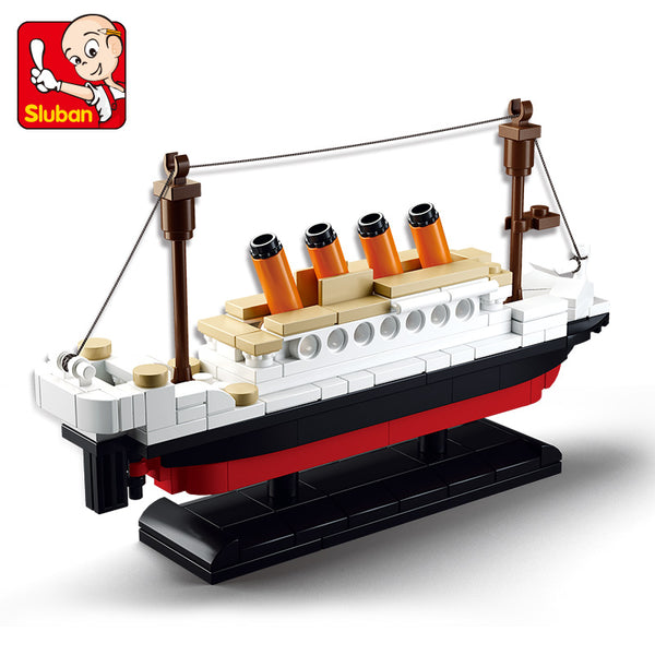 Mini TITANIC Set M38-B0576 (16 CM / 6.5 INCH LONG)